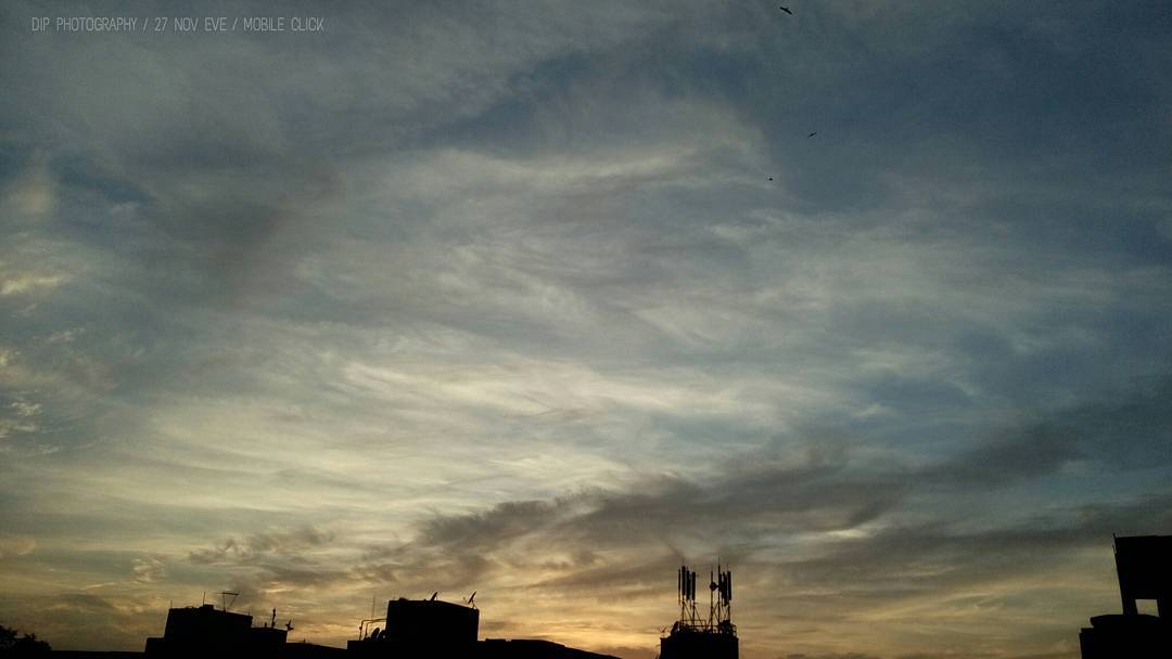 Beautiful sky View - 27 Nov Evening...
Non Edited.
#mobileclick #mobilephotography #ahmedabad #iiframe #9924227745 #dipmementophotography #dip_memento_photography