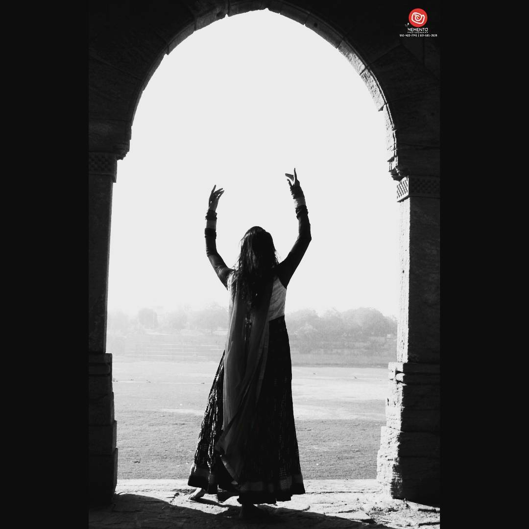 If you opened the dictionary and searched for the meaning of a Goddess, you would find the reflection of a dancing lady..
In Frame:  Mansi Gandhi.

#kathak #kathakdance #dance #indiandance #kathakpose #picoftheday  #dancepose #ahmedabad #ahmedabaddiaries #instagram_of_ahmedabad #instagram #instamood #ahmedabad_instagram #passion #blackandwhitephotography 
#blackandwhite #dancer #lifeaboutdance #ahmedabaddancer #dancephotograhy 
#outdoorshoot  #indianfashionblogger #shootout_ahmedabad
#DipsPhotography  #MementoPhotography #9924227745 #dipmementophotography #dip_memento_photography