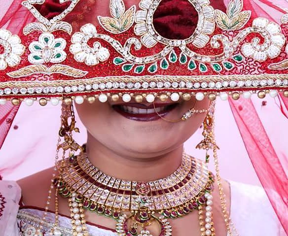 Let your Smile change the World.
Beautiful #Bride smile.

#weddingday #happymemories #photography #indianwedding #Birdalshoot #indianbride
#bridetobe  #beautiful #love #speciaday  #dday #instalove #candid #happiness #moments for book your #Baby, #Fashion,  #prewedding & #Wedding with us contact - 09924227745

Fb: Dip's Photography | Memento Photography | Dip Thakkar