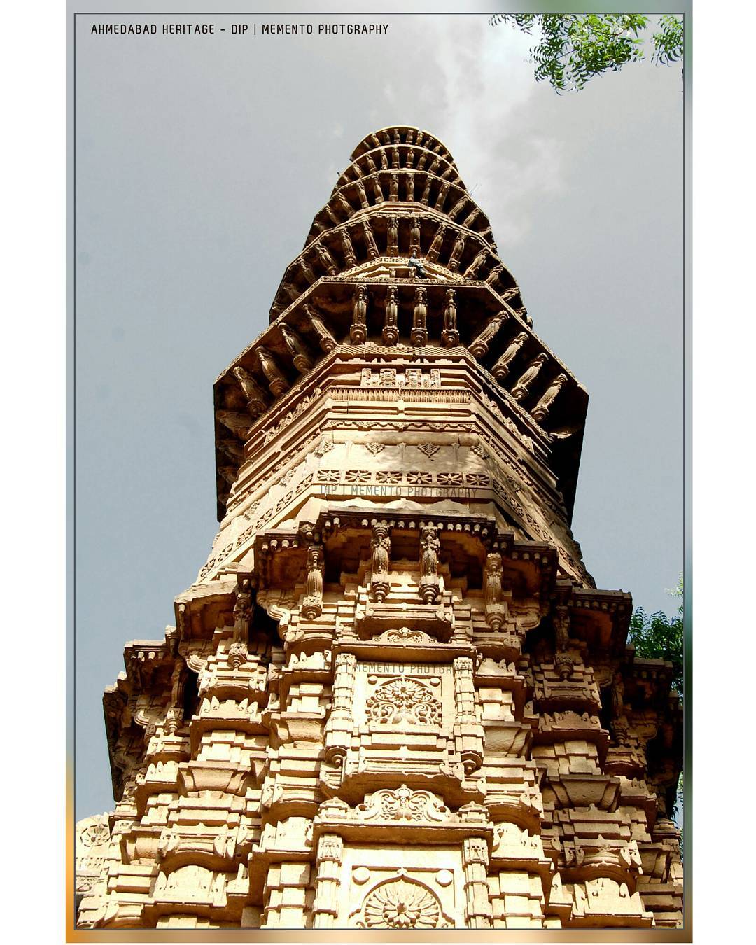 Hello Ahmedabad, 
Happy World Heritage Day to all of you..
Celebrating International Day for Monuments.

#worldheritageday #apnuamdavad
#apnu_amdavad #heritage #ahmedabad #ahmedabaddiaries #place #oldplace #famous #picoftheday #photooftheday #celebration #swacchbharat #incerdibleindia #myahmedabad  #amdavad #heritagecityahmedabad #heritageday