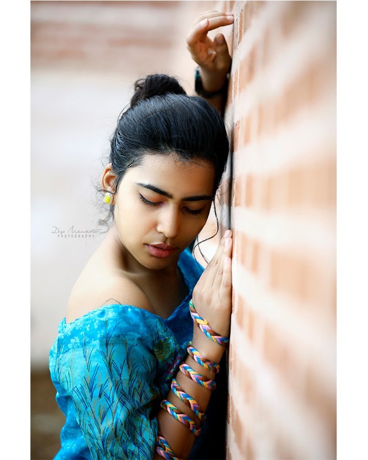 Only I can reflect myself!
.
.
.
InFrame: Komal
Outfit : Craftartale
@dip_memento_photography
@meandmyphotography11 .
.
#portrait #portraitphotography #portraitmood #portrait_perfection #portraitpage #portrait_vision #portrait_shots #portrait_ig #moodyports #portraits #portraiture #dipmementophotography #pursuitofportraits #portraits_ig #portrait_mood #makeportraits #portraitgames #portrait_star #top_portraits #portraitvision #discoverportrait #portraitstream #portrait_universe #portrait_planet #portrait_mf #photooftheday #ahmedabad #model #intm **************************************************
@portrait_star @portrait_shot @portraitmood @portraitpage @portraits_vision @portrait_ig @moodyports @portraitmood @portrait_shots @pursuitofportraits @portraitgames @portrait_star @discoverportrait @portraitstream @portrait_planet @portrait_mf
