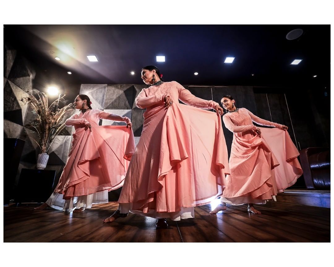Dance Photo/Video Shoot for :
Nrityalaya by Jashoda Patel
In Frame : Jashoda Patel, Nehali Amin, Bhuvaneshwari Patel..
Photography by : @dip_memento_photography
Video by : @sky_clicks_feelms 
Assist : @meandmyphotography11

#nrityalaya #dipmementophotography #nrityalayadance #kathak #kathakdance #classicaldance #ahmedabad #indianclassicaldance #катхак #pirouettes #chakkars #happydancing #classicaldance #indiandancer #dancersofinstagram #indianclassicaldance #dancerslife #classicaldancers #kathakdance #kathakdancer #indianclassicaldancers #9924227745 #spins #lovefordance #worldofdance #dance #love #indiandanceform #music #loveforkathak #dancers #dancersindia