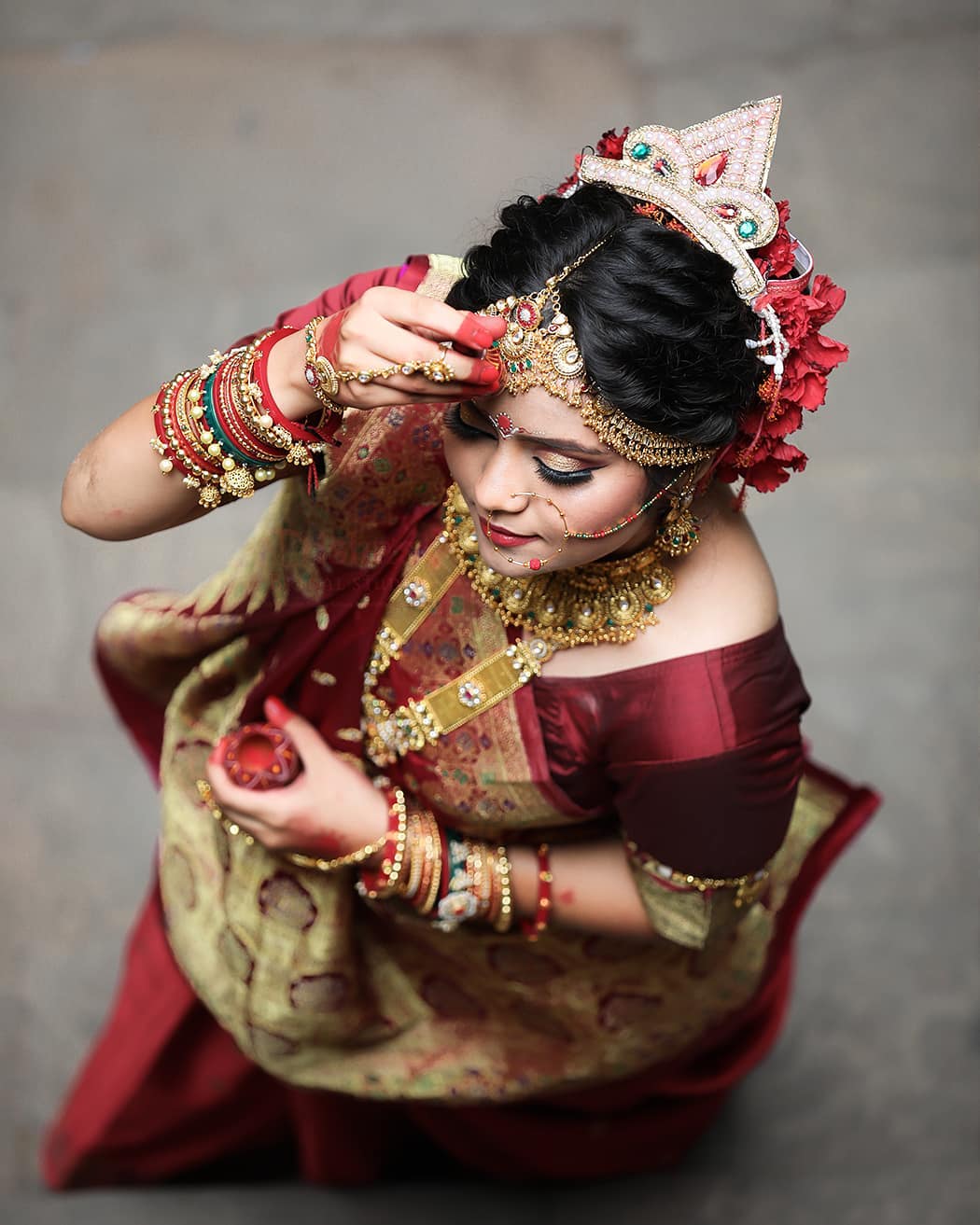 Bengali bride shoot.. MUA : @dishabeautysaloonacademynikol
In frame : Meera
Shoot by : @dip_memento_photography
.
.
#portraits #dslrofficial #indianphotographers 
#portraitsindia #canon #colorsofindia
#photosofindia 
#fashion
#photographersofindia
#portraitsindia #fashionblogger #dipmementophotography
#makeupartist #photography #portraitvision #portraitmood #indianportraits #colorsofindia #portraitphotography #ahmedabad #indianpictures 
#portraitmood #portraits_india #bokehphotography #bongportrait #bokehphotography #yesindia 
@ig_calcutta @all_about_kolkata123
@kolkatasutra
@kolkataportraits 
@kolkataportraitphotographer
@stories_from_lens 
@kolkatas_paparazzi
@globe_portraits
@ig_biswajit 
@portvisual
@bong_crush_ 
@bong.divas 
@_bong.queen_
@bong_fashion_bloggers
@bong_princess
@bong_angles
@beauty_of_bengal
@bong_bomb
@bongoporichoy
@indian_fashion_bloggers
#bongportrait #bongcrush_official
@bestportraitsindia