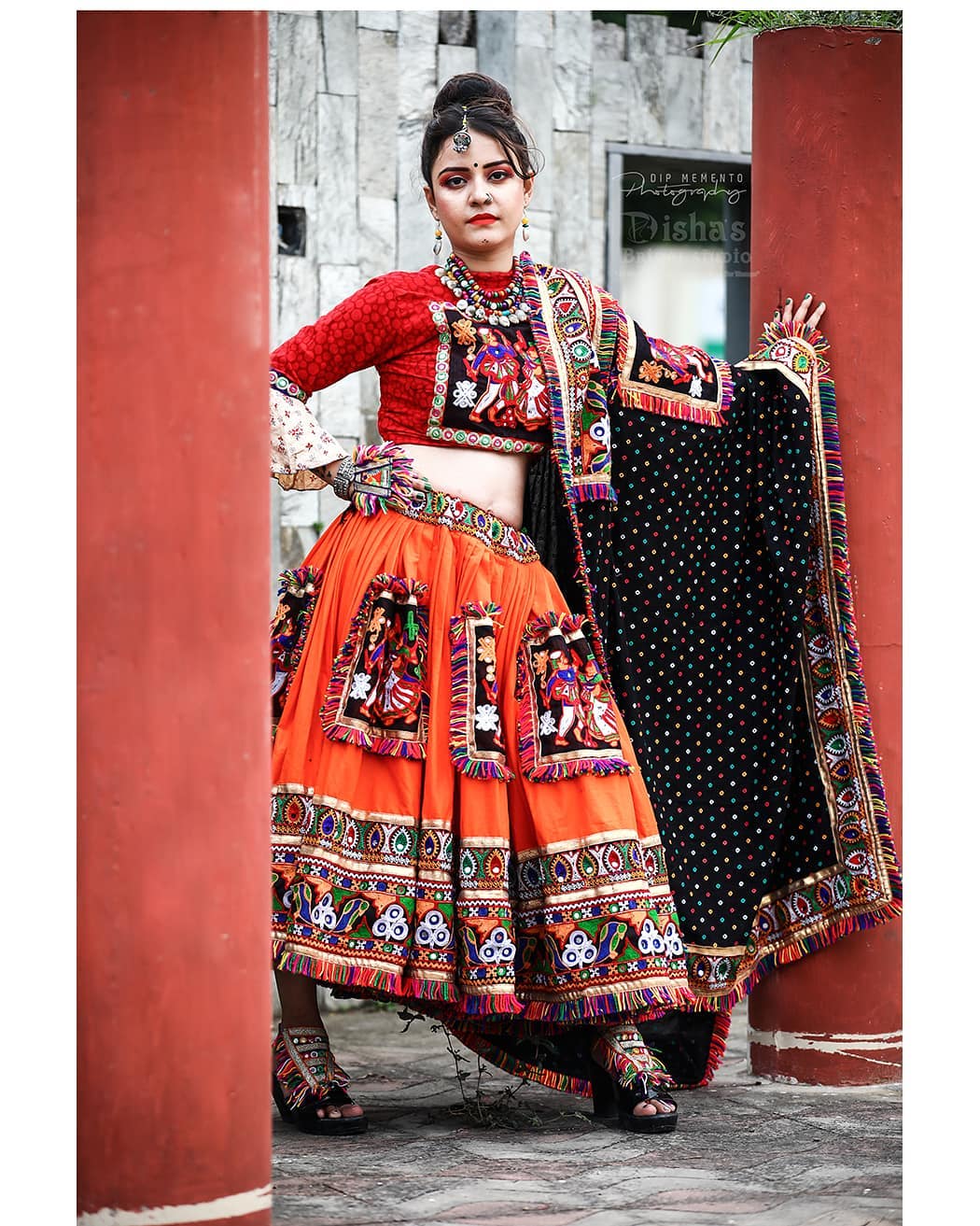 Let the world see 
The C O L O U R S and C U L T U R E 
of GUJARAT this #Navratri2019.
.
.
MUA: @dishabeautysaloonacademynikol @dishapanchal246 
Shoot: @dip_memento_photography
@meandmyphotography11
InFrame: @kajal_thakkar._0912
Jewellery: @nancyhandicraft9
Costume by: @rashmithummar .
.
#photoshoot #ethnic #traditionalart #ahmedabad #gujarati  #pop #makeup #navratrichaniyacholi #chaniyacholi #indianfashionblogger  #fashionblogger #makeuptutorial #weddingdress #sexy#instagram #instapic #bollywood #bollywoodhotness #bollywoodactresses #indian #pic #picoftheday #photooftheday #instagood#instamood #festivalofnations #festival #9924227745 #dipmementophotography #dip_memento_photography