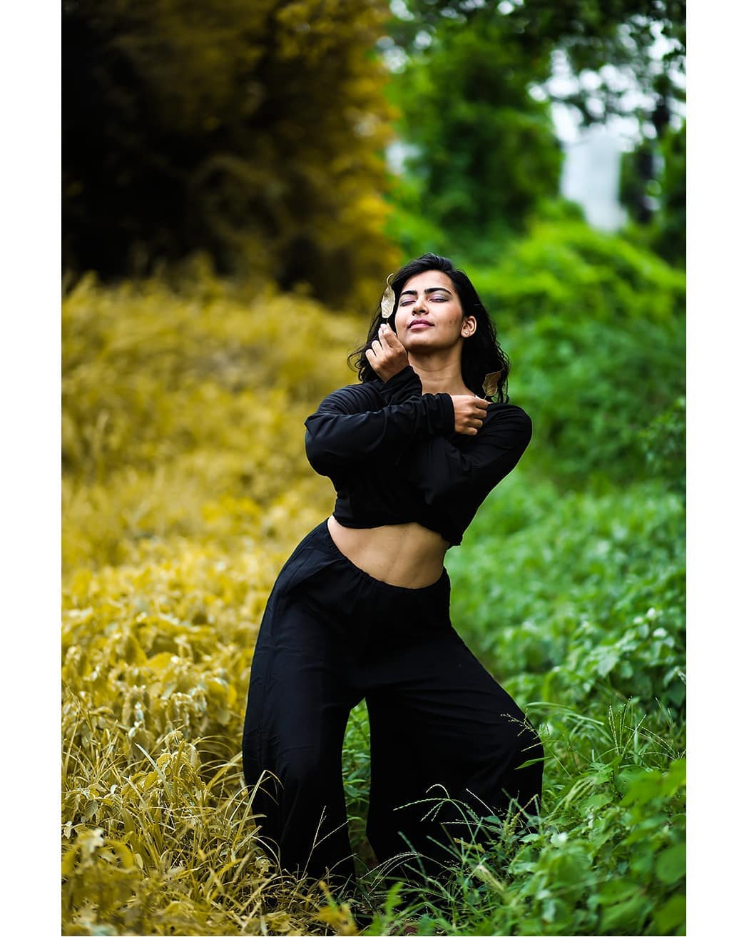 D A N C E in the rhythm of N A T U R E.  It leads us to create one of the bests each time.
.
.
InFrame :Komal
.
.
Dance with Nature Concept Shoot

Shoot By: @dip_memento_photography, ---------------*--------------*----------------*---------------*---------
#streetshoot #streetclassicalshoot #streetconceptshoot #conceptshoot #conceptphotoshoot #ahmedabad #dipmementophotography 
#dslrofficial  #dance #photooftheday #portraitsofficial #50mm  #picoftheday  #girl #indiafeature #keeptagging #9924227745 #_ip #_ig  #bestoftheday #danceshoot #naturelovers
#indiaportraits #indiaportraits #sun #keepdancing
