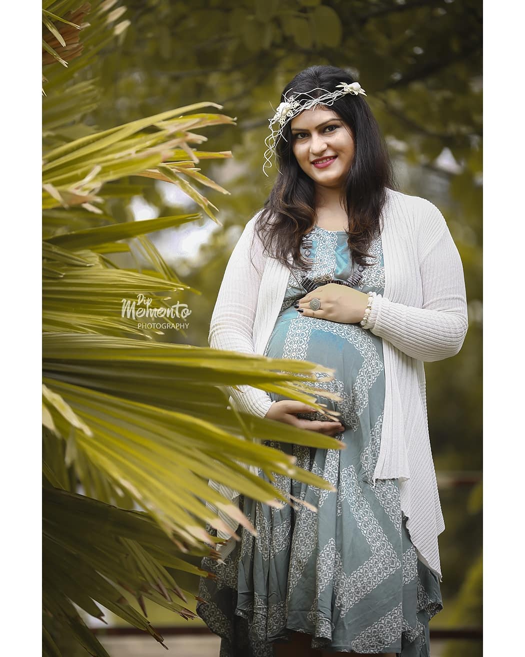 Waiting for the new miracle to happen.. 👶
.
Shoot by: @dip_memento_photography
.
 your inquiry @ 9924227745. :)
.
#maternityphotoshoot #maternityphotoshootideas #maternityphotoideas  #maternityphotography #maternityphotographer #pregnancyphotoshoot  #babybumpphotography #babybumpphotoshoot #babybump #bestpregnancyphotos#bestpregnancyphotographer #pregnancy #ahmedabadphotographer #bestphotographerofahmedabad #photostudio #bestphotographerinindia #9924227745 #maternityphotography #momtobe #mommytobe #maternityshoot #dipmementophotography  #maternitystyle  #pregnantfashion #maternitysession  #babyshower