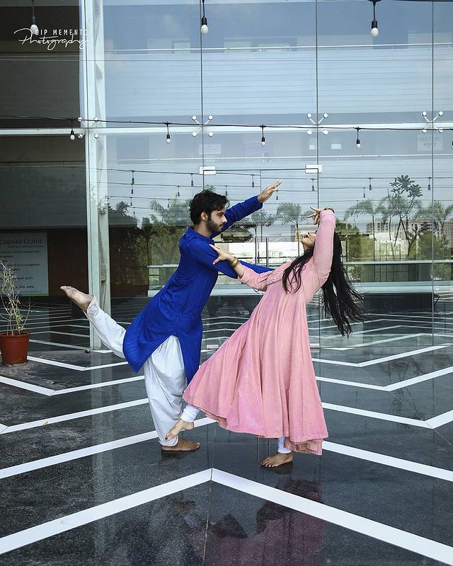 Manmohini Morey Dance video shoot for
@nrityalayabyjashodapatel + @evolvedancestudio_ahmedabad
InFrame: @jashodapatel_kathak & @parthrajparmar
Shoot by : 
📷@dip_memento_photography
.
.
.
.
#kathak #bollykathak #contempkathak  #classicalchoreography #classicaldance #indiandancefederation #dancephotographer #indiandancerscommunity  #kathak_space #9924227745 #kathaklovers #danceoftalent #kathakdancers  #kathakfusion #dipmementophotography #dancevideo #dancers #dancelovers #dancersofinstagram #photography #videography
