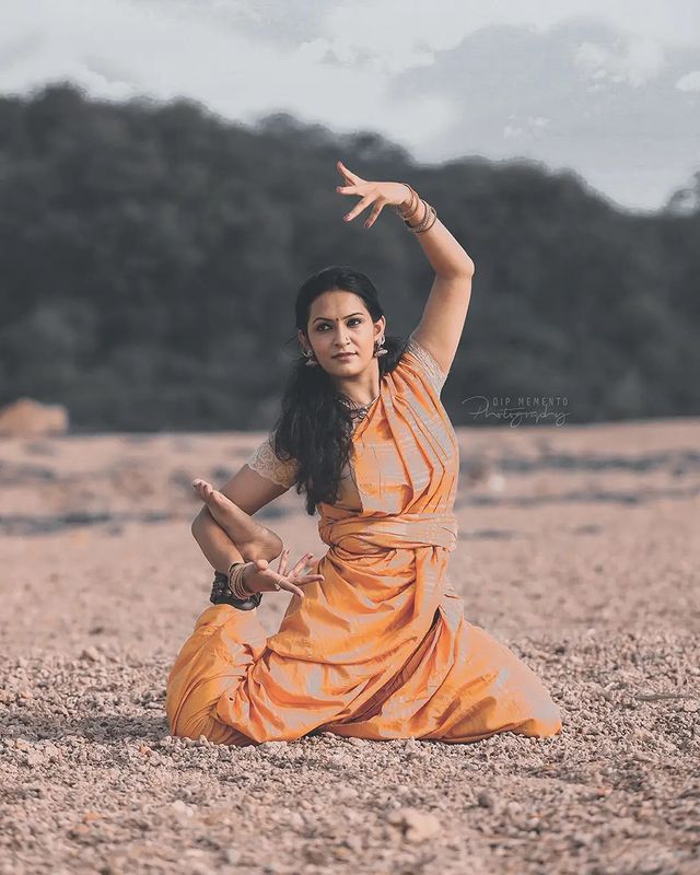 For me DANCE is__________?
Can share in comment or DM... 
WILL SHARE IN MY STORY...
..
and YES keep Dancing.....
.
.
InFrame : @riddhi.07
📸@dip_memento_photography
DM for Dance concept collab
.
.

 #classicaldancer #classicaldance #dance #dancer #bharatanatyam #indianclassicaldance #dancersofinstagram #indiandance #kathak #bharatnatyam #dancers #bharatanatyamdancer #classical #indianclassicaldancers #india #classicaldancers #indianclassical #bharathanatyam #kathakdance #art #artist #kerala #kathakdancer #bharatanatyamdance #dancelife #indian #photography #dancephotography #narthanam #9924227745 #dipmementophotography #dip_memento_photography