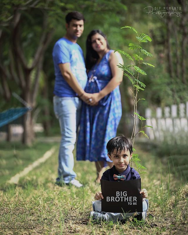 BIG Brother to be..... 
.
It's DEVANGI's 2nd maternity shoot...
.
Shoot on - @canonindia_official + @godoxindiaofficial 
~~~~~~~~~~~~~~~~~~~~~~~~~~~~~~~~
#dipmementophotography 
📸Shoot & Edit by Team
@dip_memento_photography
DM for Inquiry on +91 9924227745
~~~~~~~~~~~~~~~~~~~~~~~~~~~~~~~~
#maternityphotoshoot #maternityphotoshootideas #maternityphotoideas  #maternityphotography #maternityphotographer #pregnancyphotoshoot  #babybumpphotography #babybumpphotoshoot #babybump #bestpregnancyphotos#bestpregnancyphotographer #pregnancy #ahmedabadphotographer #bestphotographerofahmedabad #photostudio #bestphotographerinindia #9924227745 #maternityphotography #momtobe #mommytobe #maternityshoot #dipmementophotography  #maternitystyle  #pregnantfashion #maternitysession  #babyshower