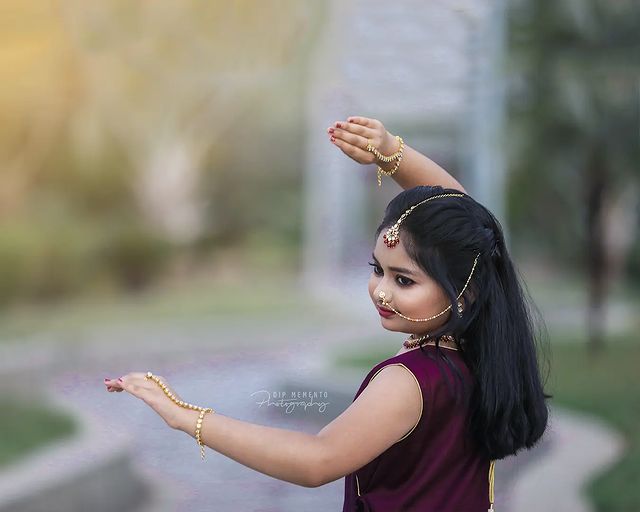 Dip Memento Photography,  portraits_ig, portraits_mf #portraitvision #portrait_vision, marathigirl #portrait_mood #marathimulgi, phototagit #agameofportraits #portraitsmag, portraitfromtheworld #tradition, pursuitofportraits #saree #sareeaddict, mightydreamers #earth_portraits #rsa_portraits, dipmementophotography, 9924227745, sareelovers #traditional_look, sareefashion, diwali2020 #moodyports, newyear