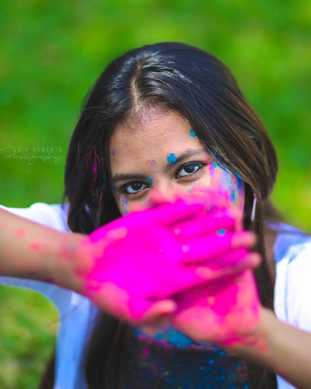 Colors speaks louder than the words .

#holiconcept  #holishoot 

InFrame : @khushi__03 
Shoot by : #dip_memento_photography  @dip_memento_photography 
#holi #color #holishoot #colursfestival#IndianFestival #indianculturee #indianpictures #ahmedabad #gandhinagar #fashionphotography #9924227745 #bloggerstyle #fashionphotographer #indianblogger #indiaig #indian #indiangirl#fashionbloggers #fashionblog #ethnic #styleupindia #fashion #photography #model #fashionmodel #holifestival #dipmementophotography