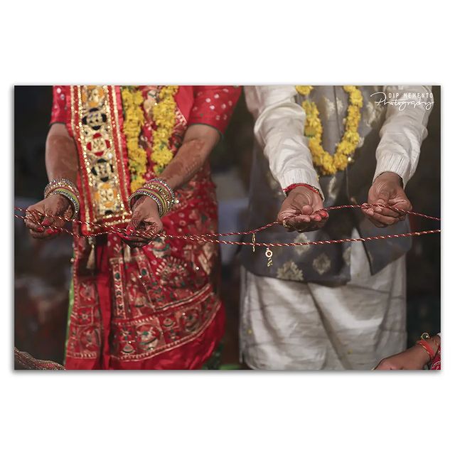 Wedding #rituals 
.
.
.
 📸@dip_memento_photography
@darshan_tendulkar_
#varmala #varmalaceremony #hinduwedding #bride #WEDDINGPHOTOGRAPHY 
#9924227745 #hinduweddingphotographer #weddingphotography Weddding shoot @dip_memento_photography #bridetobe #coupleshoot #haldifunction #bridal #brideandgroom #beautifulbride #bridal #haldi #groom #brideandgroom