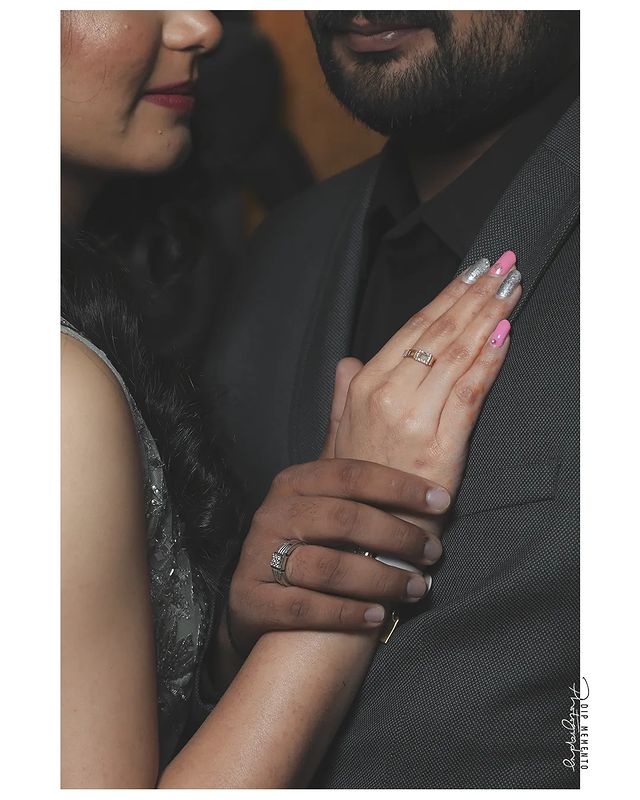 Some hearts understand each other even in silence..
.
 .
Dharmjeet 👫 Yaami 
.
💕 #lovelife #couplegoals❤️ 💞
.
.
#dipmementophotography 
📸shoot by
@dip_memento_photography
+91 9924227745
~~~~~~~~~~~~~~~~~~~~~~~~~~~~~~~~
#lovestory #weddinggoals #preweddingstory #couplesgoals #candidphoto #TheWeddingStory #indianwedding  #instawedding #candidmoments  #holdinghands #anniversary  #9924227745 #indianweddingphotography #weddingplz #instawed #instabride  #theweddhingbrigade #weddingnet #myhappyshappy #weddingzin