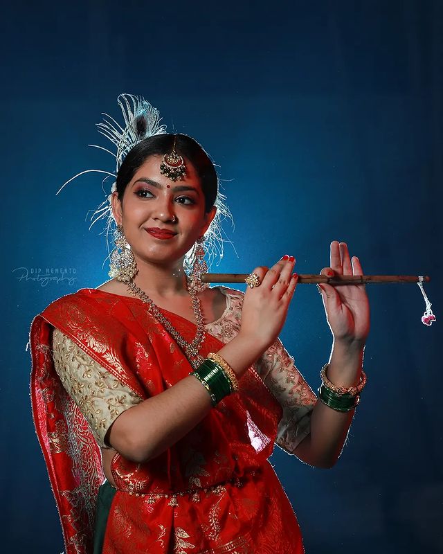 Dip Memento Photography,  repost, Ghado, garba #navaratri #garbalovers #garbainahmedabad #garbaingujarat #traditional #gujju #gujjugarba #ahmedabadigarba #9924227745, dipmementophotography, dancephotography, ahmedabad, sharadpurnima, radharasgarba #traditionalgarbadress #ghadogarba #hellarhadagarba, folkdance, tradionalgarba