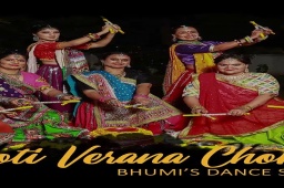 Garba Choreography on amazing Gujarati song 